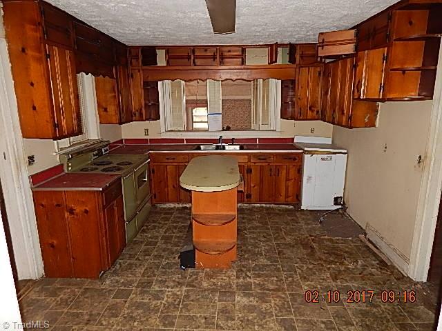 12215 Trinity Road Trinity, NC 27370 - Photo 4 of 8 kitchen