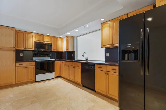 $4,800 | 4740 South Ocean Boulevard, Unit 315, Highland Beach, FL 33487