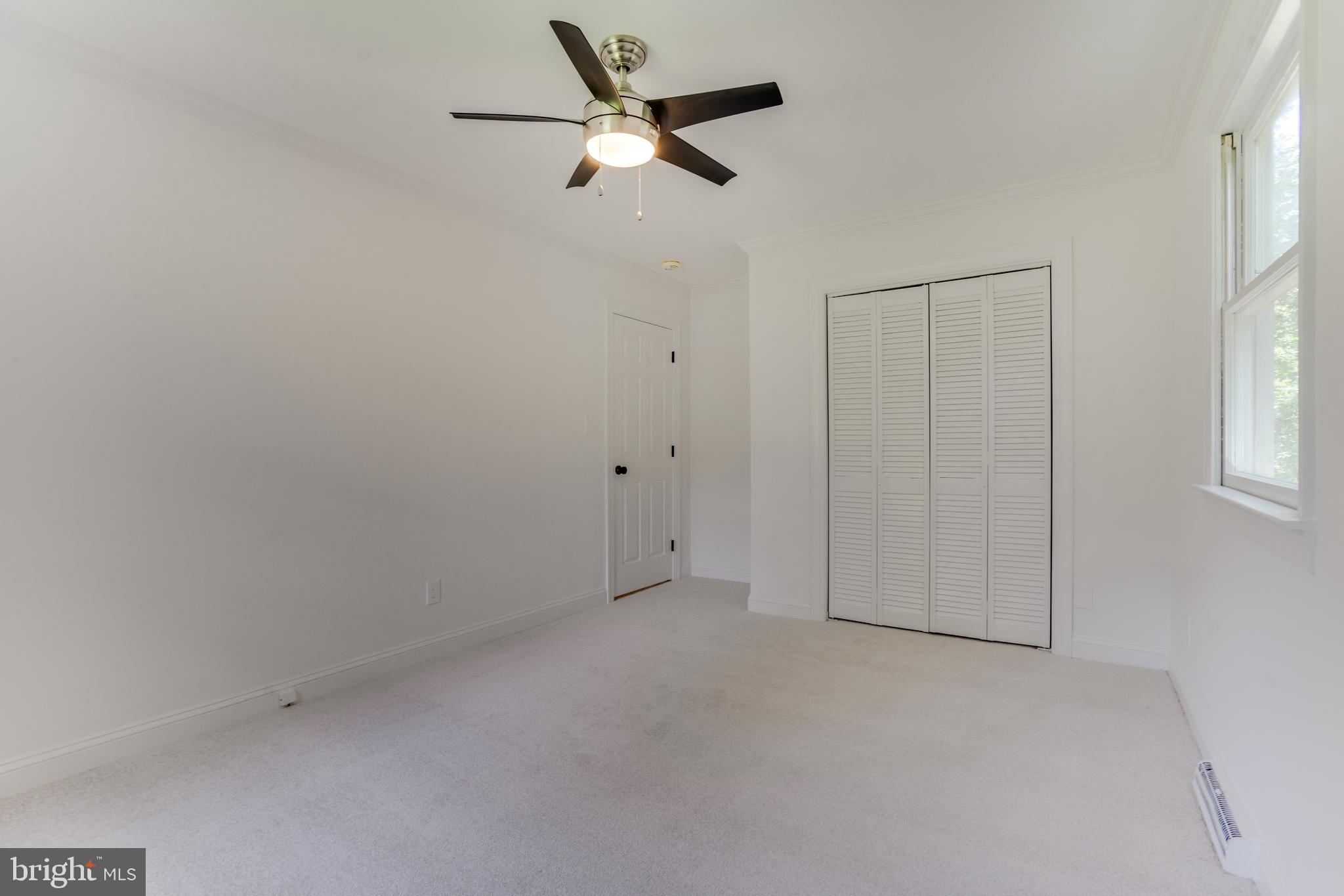 6511 Shamrock Road Manassas, VA 20112 - Photo 35 of 60