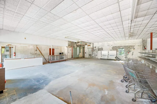 $179,900 | 9 North Old State Road 156, Patriot, IN 47038