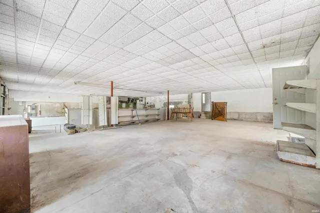 $179,900 | 9 North Old State Road 156, Patriot, IN 47038