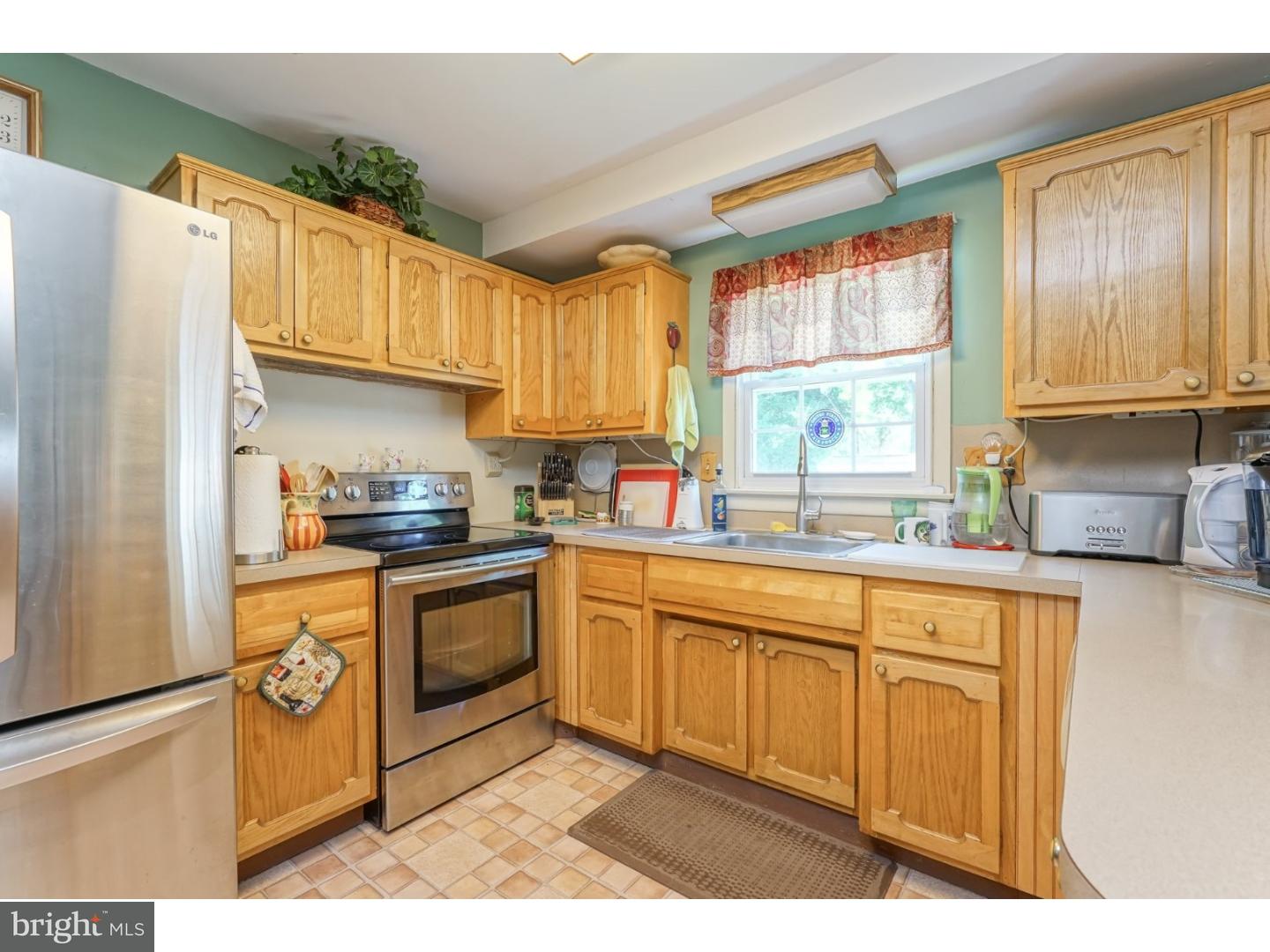 463 Deer Road Cherry Hill, NJ 08034 - Photo 8 of 25 Gallery Image 8