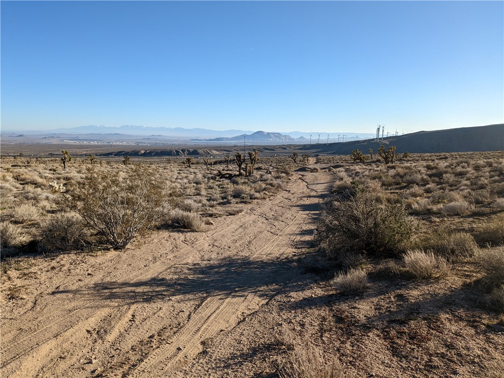 0 Th Road Tehachapi, CA 93501 - Photo 2 of 4 a view of ocean