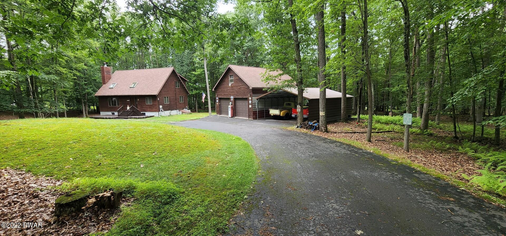 138 Meadowbrook Road Tafton, PA 18464 - Photo 28 of 28 27 paved driveway (Large)