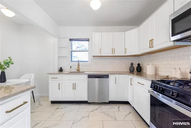 $599,000 | 341 Van Buren Avenue, Teaneck, NJ 07666