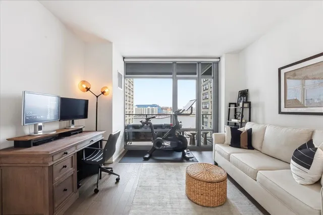 $1,995,000 | 1425 Hudson Street, Unit 7E, Hoboken, NJ 07030