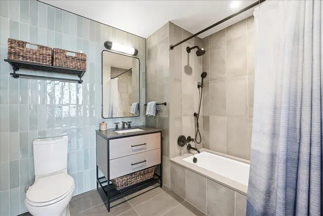 $1,995,000 | 1425 Hudson Street, Unit 7E, Hoboken, NJ 07030