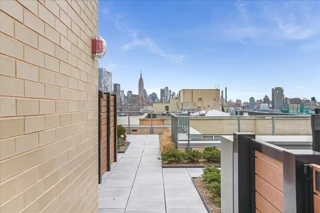 $1,995,000 | 1425 Hudson Street, Unit 7E, Hoboken, NJ 07030
