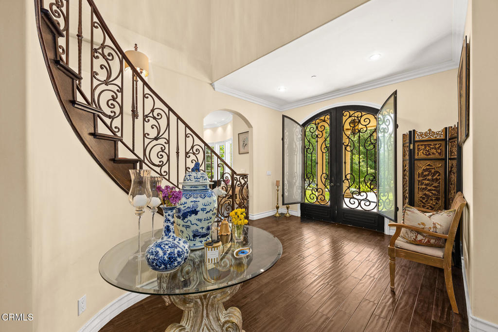 574 Camillo Road Sierra Madre, CA 91024 - Photo 6 of 44 Formal Entry/ Front Door
