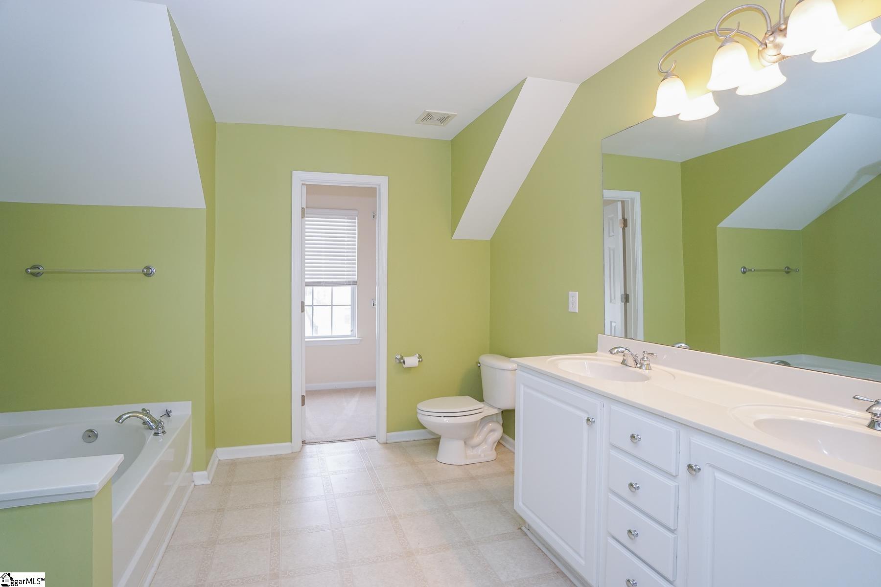122 Pin Oak Court Easley, SC 29642 - Photo 15 of 27