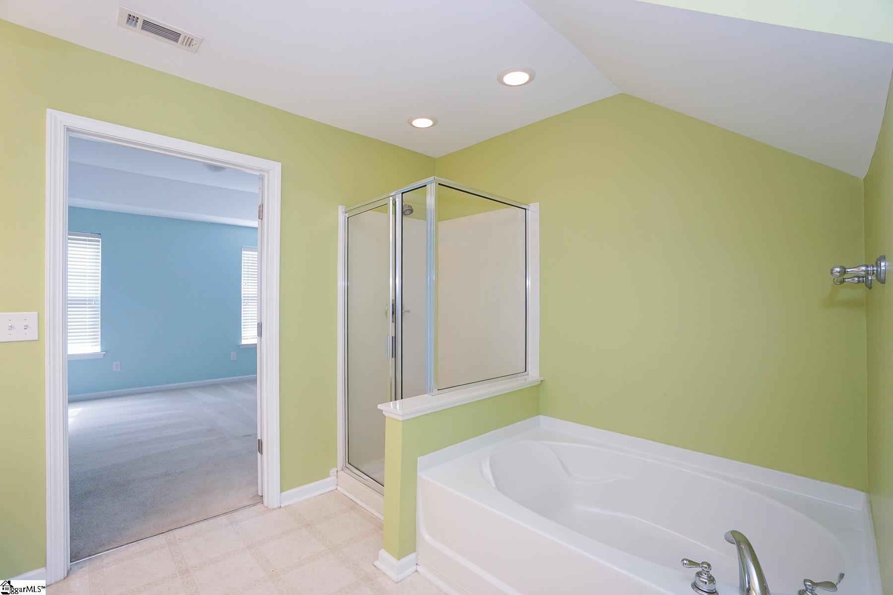 122 Pin Oak Court Easley, SC 29642 - Photo 17 of 27