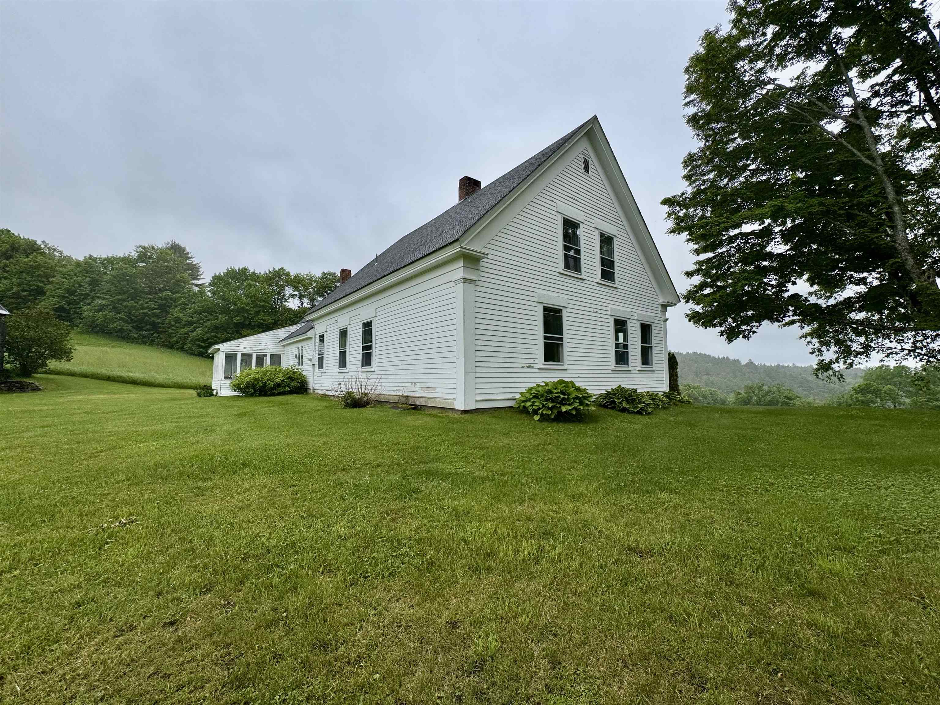 845 Old County Road Peacham, VT 05821 - Photo 4 of 46