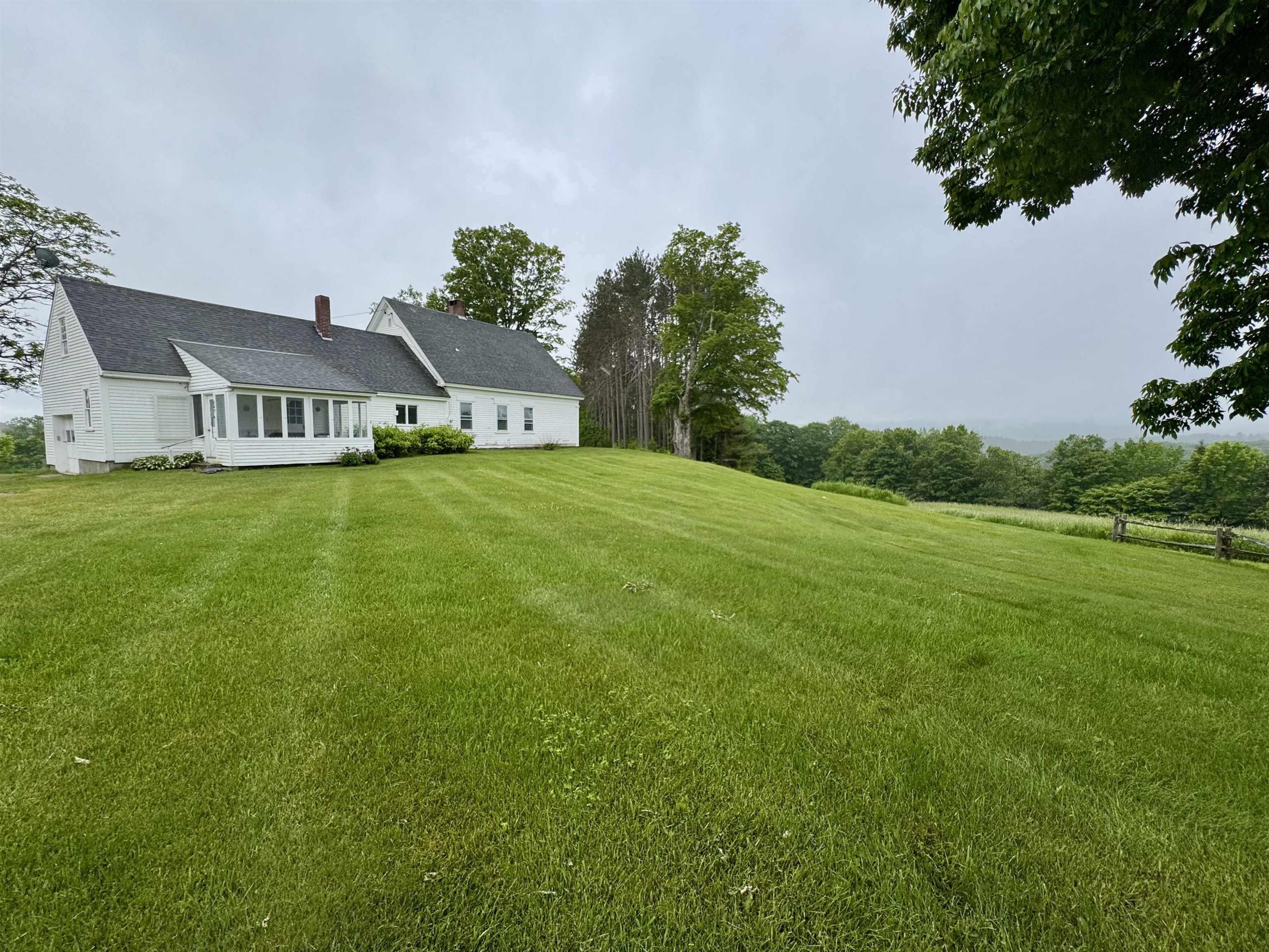 845 Old County Road Peacham, VT 05821 - Photo 5 of 46