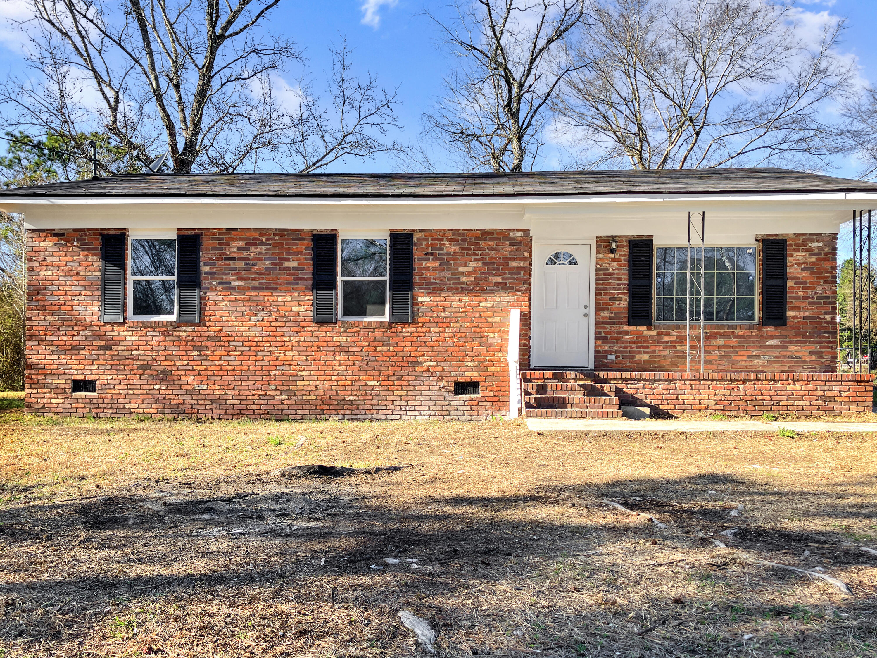 306 Sandra Drive Johnston, SC 29832 - Photo 1 of 10 f9d9a0109d9ffbf1c8a0bc23f416f5d4787fc4a4