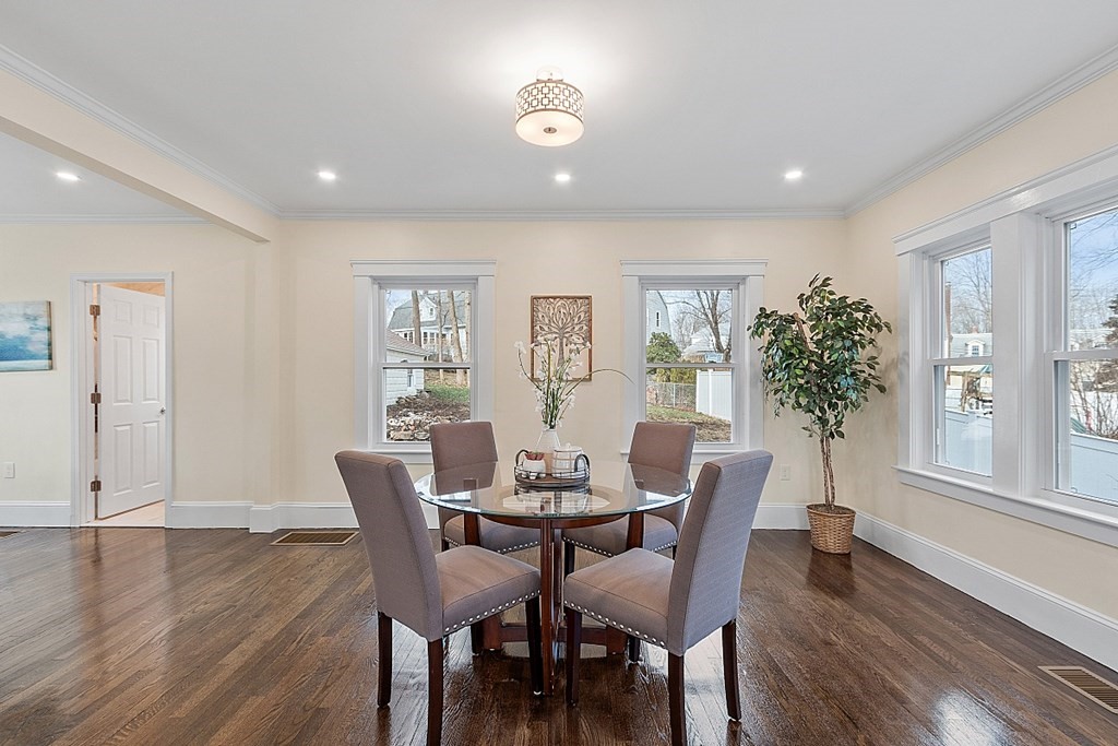 11 Chandler Street Maynard, MA 01754 - Photo 9 of 42 Gallery Image 9