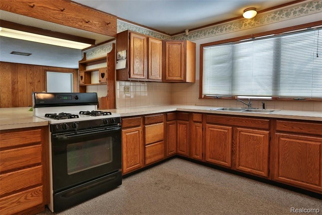 33130 Willow Road New Boston, MI 48164 - Photo 10 of 23 2B8A6353.jpg