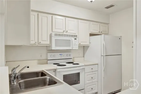 $228,000 | 12300 Apache Avenue, Unit 1604, Savannah, GA 31419