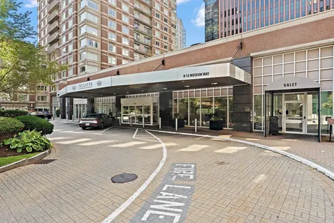 $599,000 | 8-12 Museum Way, Unit 307, Cambridge, MA 02141