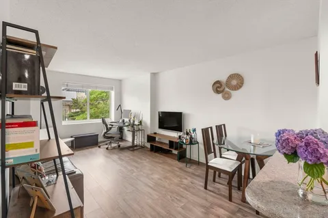 $599,000 | 8-12 Museum Way, Unit 307, Cambridge, MA 02141