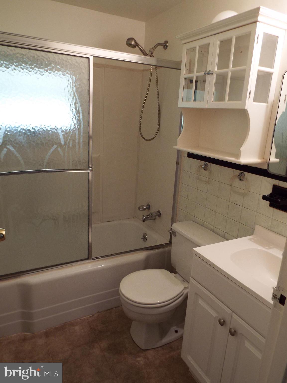 2407 Alma Road Halethorpe, MD 21227 - Photo 18 of 28 Full Bath