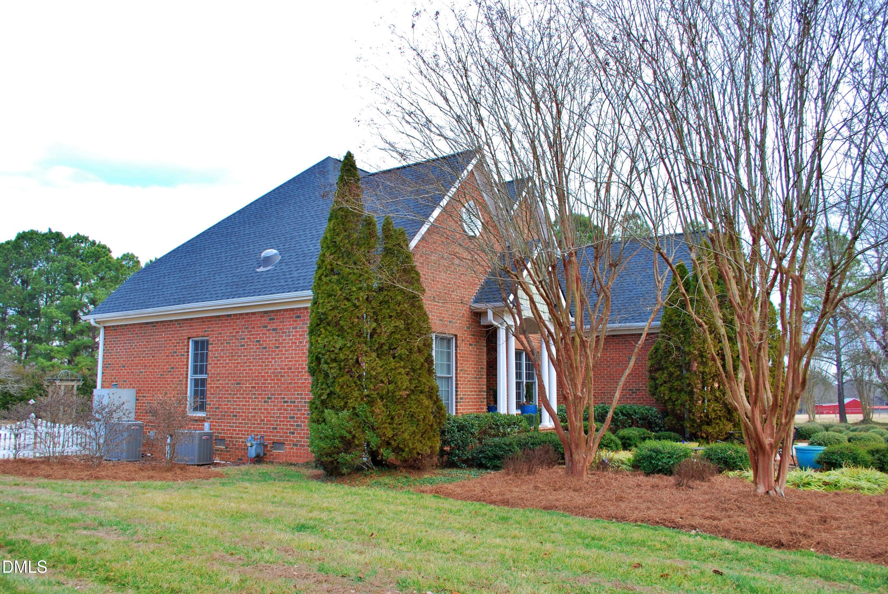 1457 Altamahaw Union Ridge Road Burlington, NC 27217 - Photo 49 of 60 49 1457 Side View