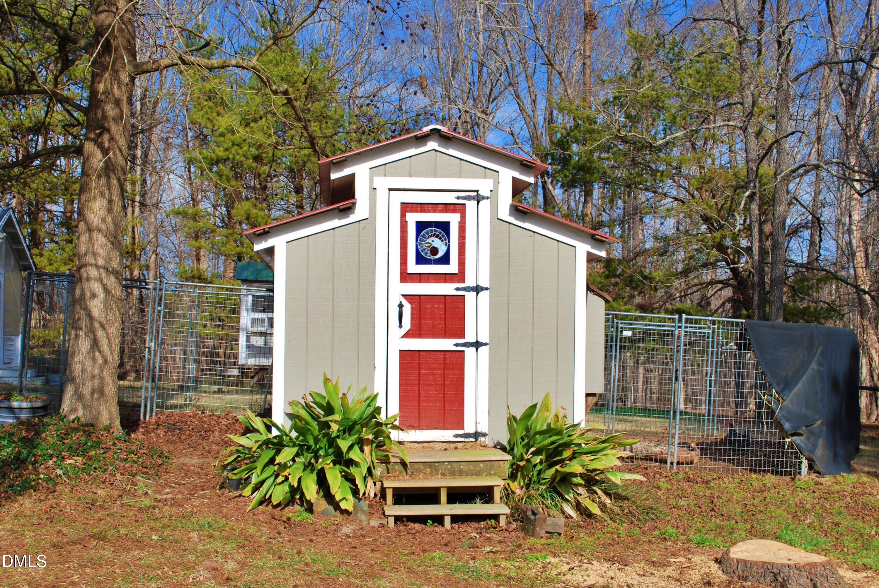 1457 Altamahaw Union Ridge Road Burlington, NC 27217 - Photo 54 of 60 54 1457 Chicken Coop