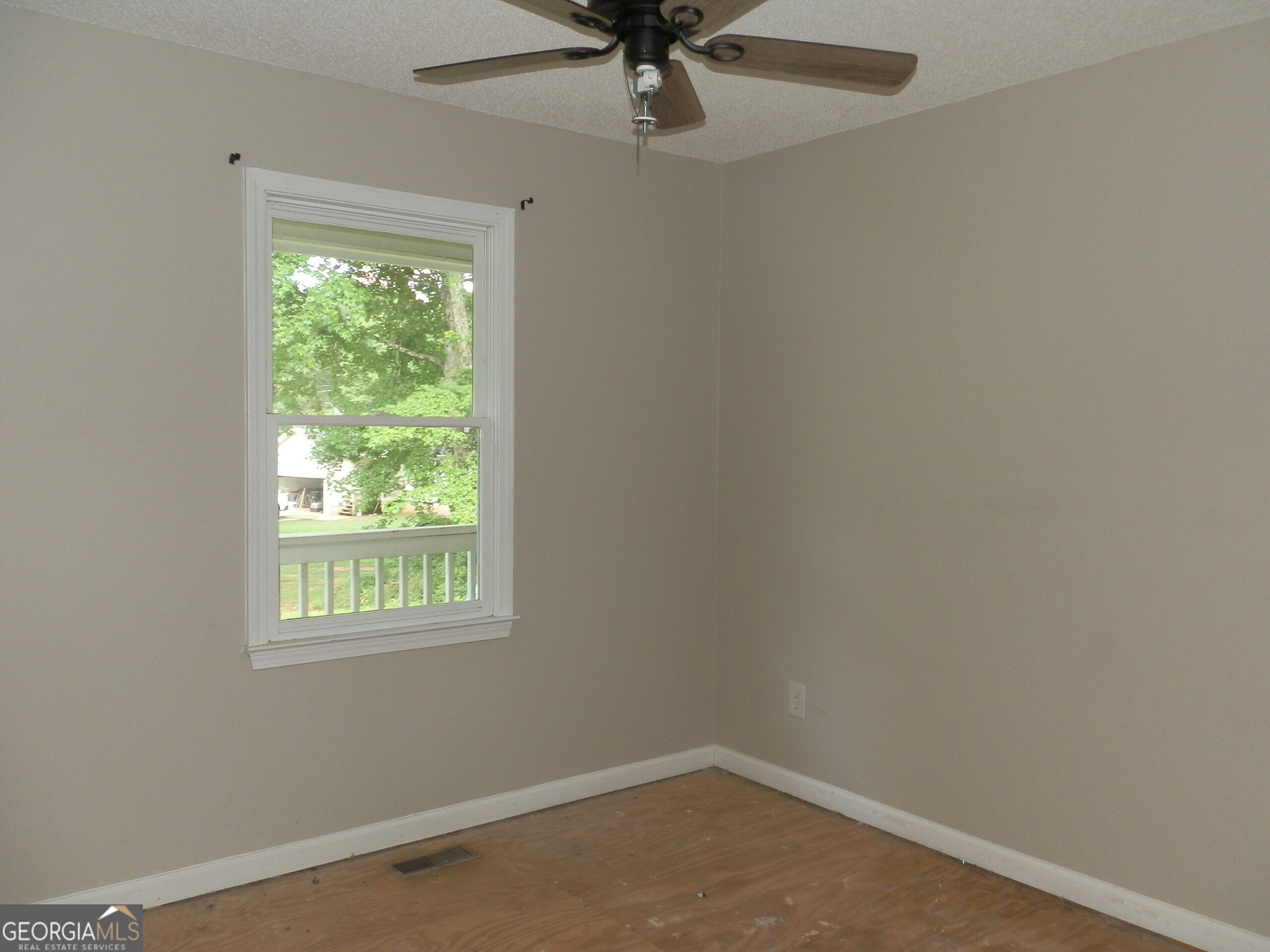 51 Jennifer Lane Rydal, GA 30171 - Photo 19 of 37 Bedroom