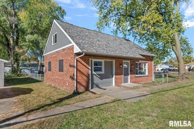 $149,900 | 1111 North Albany Street, Springfield, IL 62702