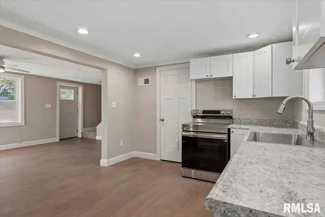 $149,900 | 1111 North Albany Street, Springfield, IL 62702