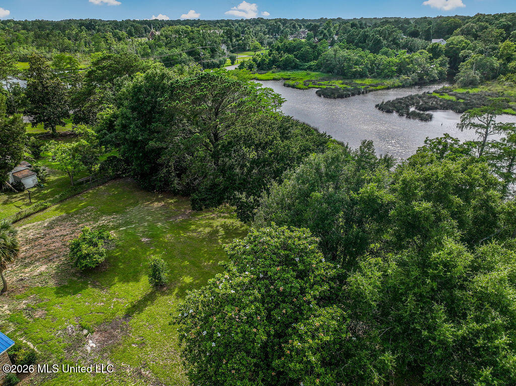 4024 Castenera Avenue Moss Point, MS 39563 - Photo 16 of 26 DJI_20260526165612_0027_D1
