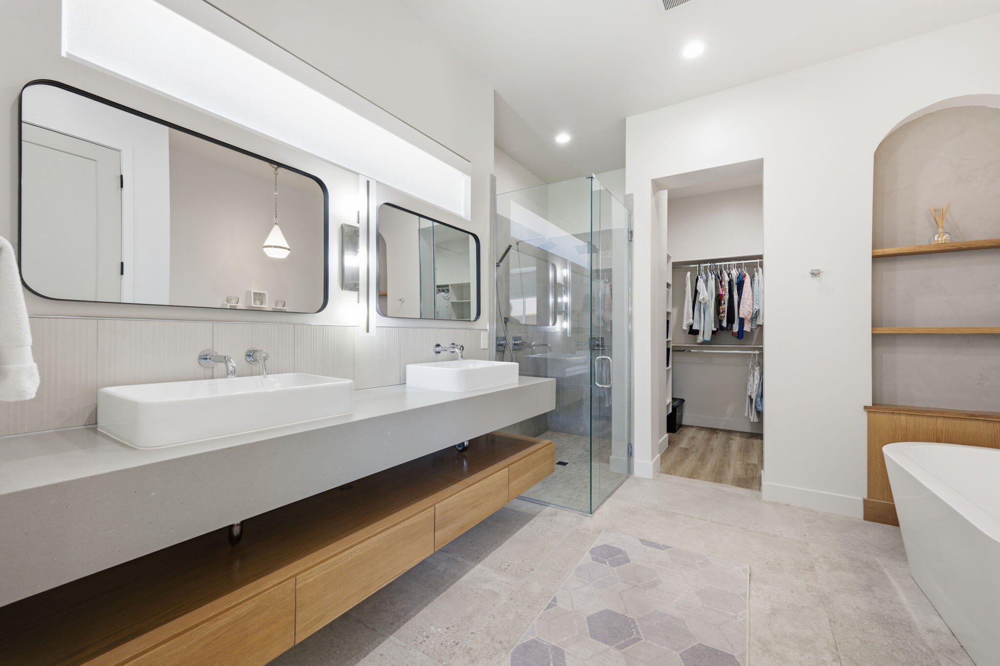 5429 West Copper Cliffs Way Hurricane, UT 84737 - Photo 19 of 48 Primary Bathroom