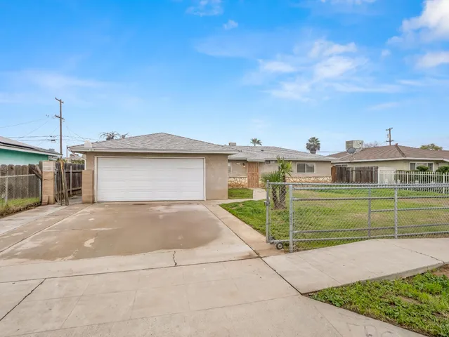 $349,000 | 2337 South Maple Avenue, Fresno, CA 93725