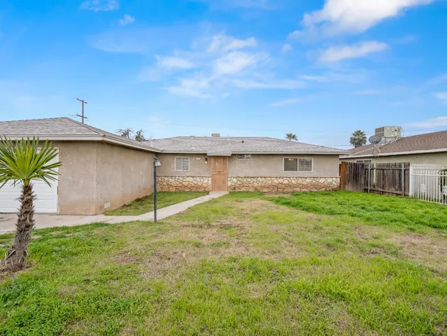 $349,000 | 2337 South Maple Avenue, Fresno, CA 93725