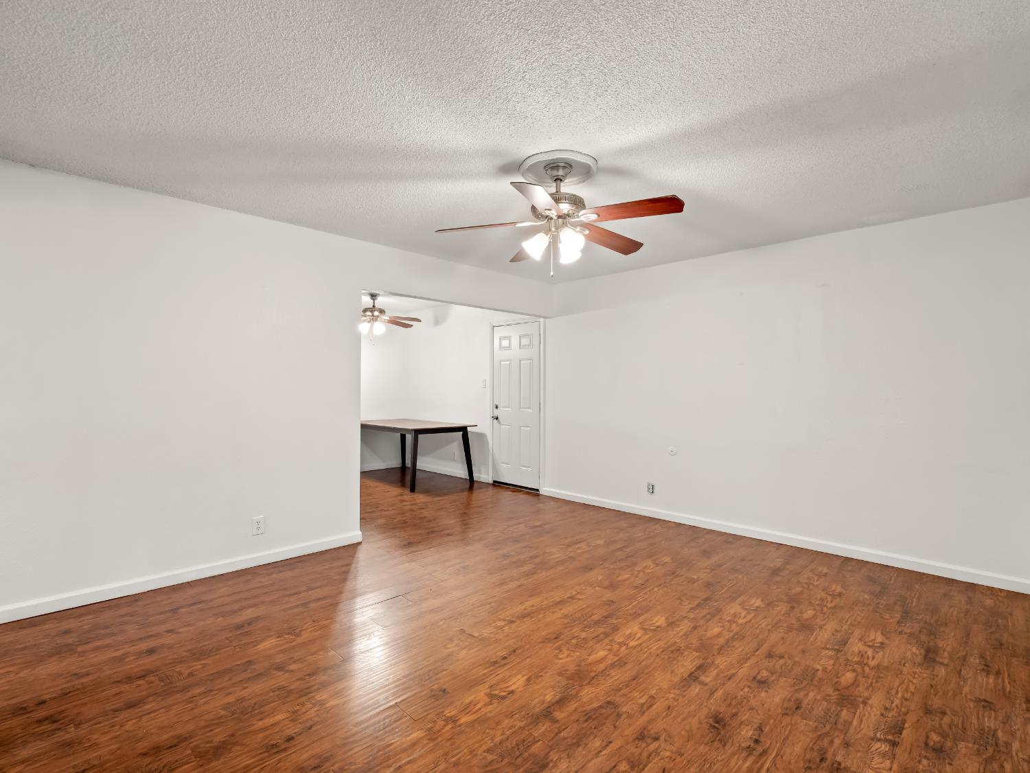 2337 South Maple Avenue Fresno, CA 93725 - Photo 26 of 33