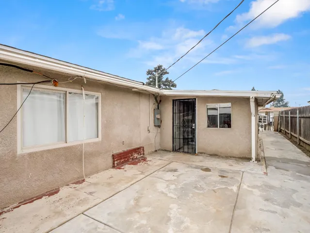 $349,000 | 2337 South Maple Avenue, Fresno, CA 93725