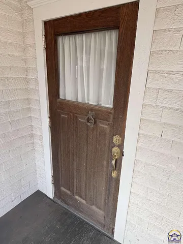 $390,000 | 1120 250th Road, Strong City, KS 66869