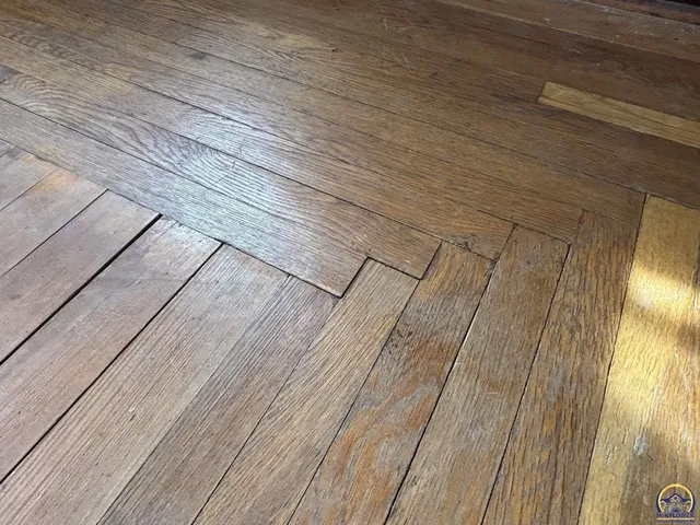 $390,000 | 1120 250th Road, Strong City, KS 66869