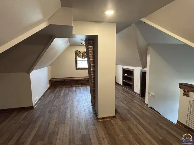 $390,000 | 1120 250th Road, Strong City, KS 66869