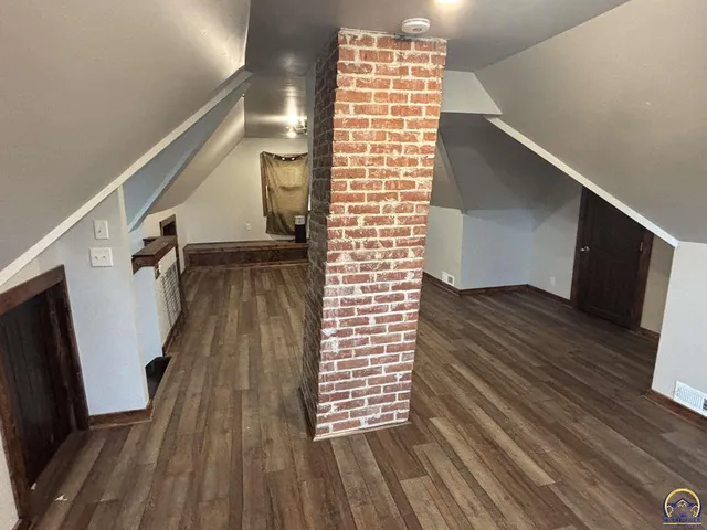 $390,000 | 1120 250th Road, Strong City, KS 66869