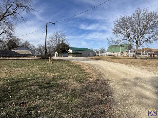 $390,000 | 1120 250th Road, Strong City, KS 66869
