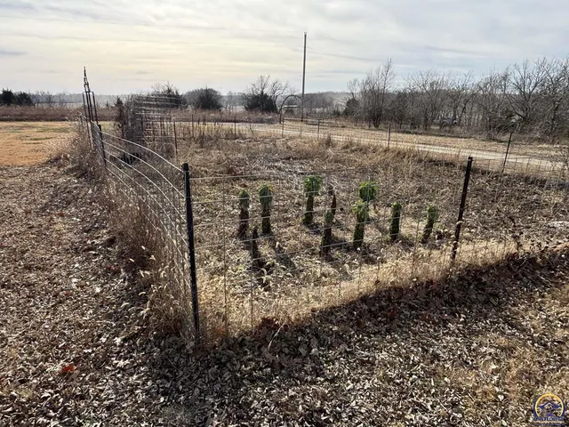 $390,000 | 1120 250th Road, Strong City, KS 66869