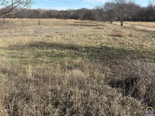$390,000 | 1120 250th Road, Strong City, KS 66869