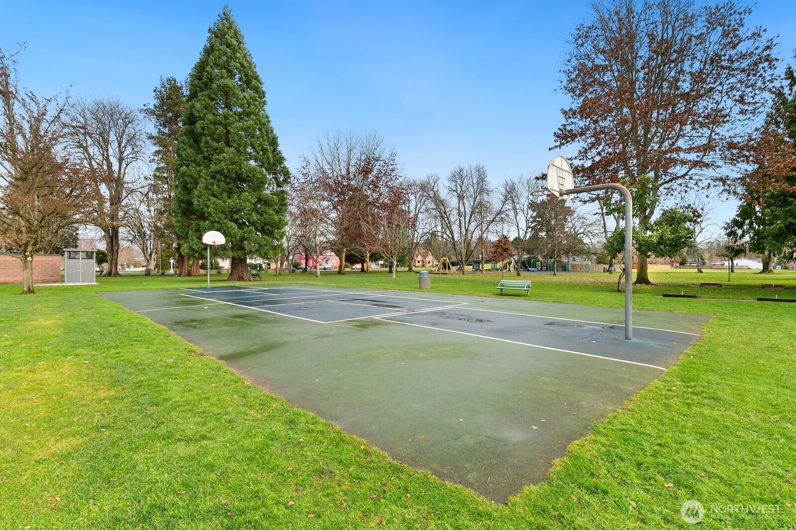 415 Meade Avenue Sumner, WA 98390 - Photo 21 of 23 a view of a golf course