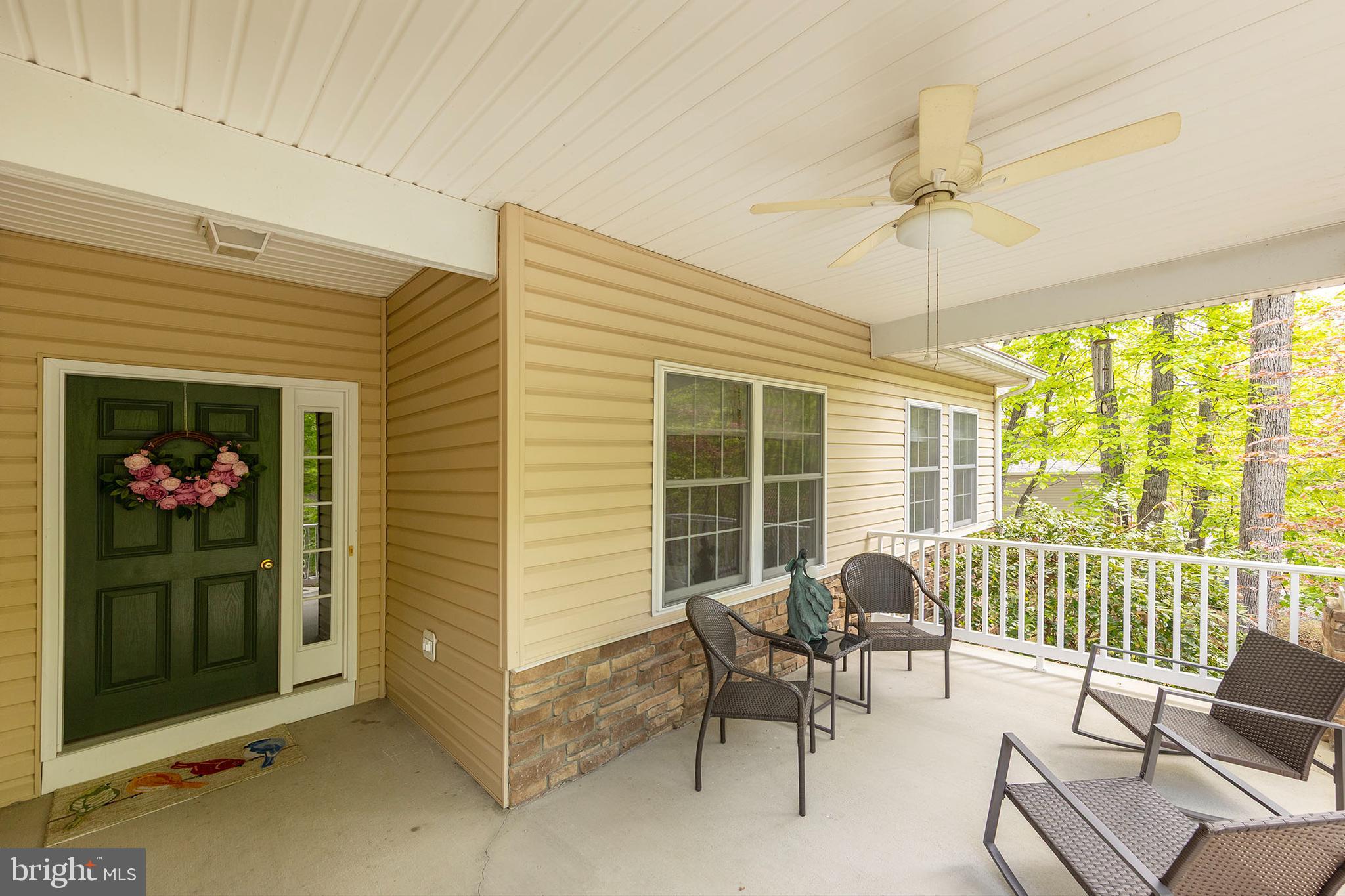 107 Sunset Circle Cross Junction, VA 22625 - Photo 5 of 35 Sit and visit for a while