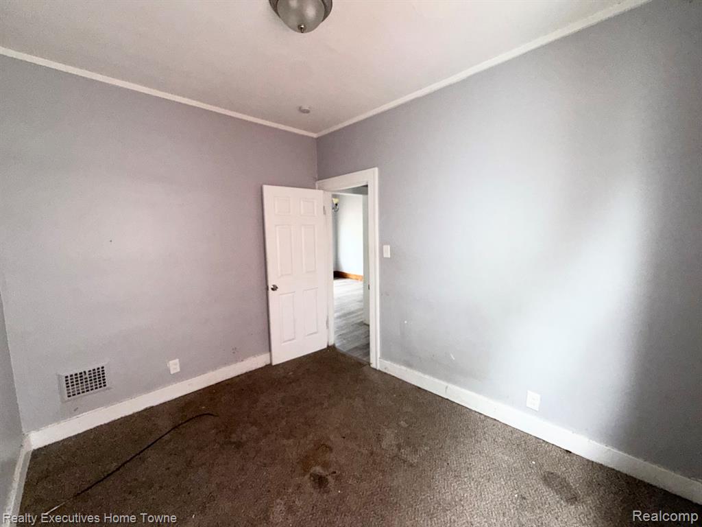 2569 Alter Road Detroit, MI 48215 - Photo 8 of 27