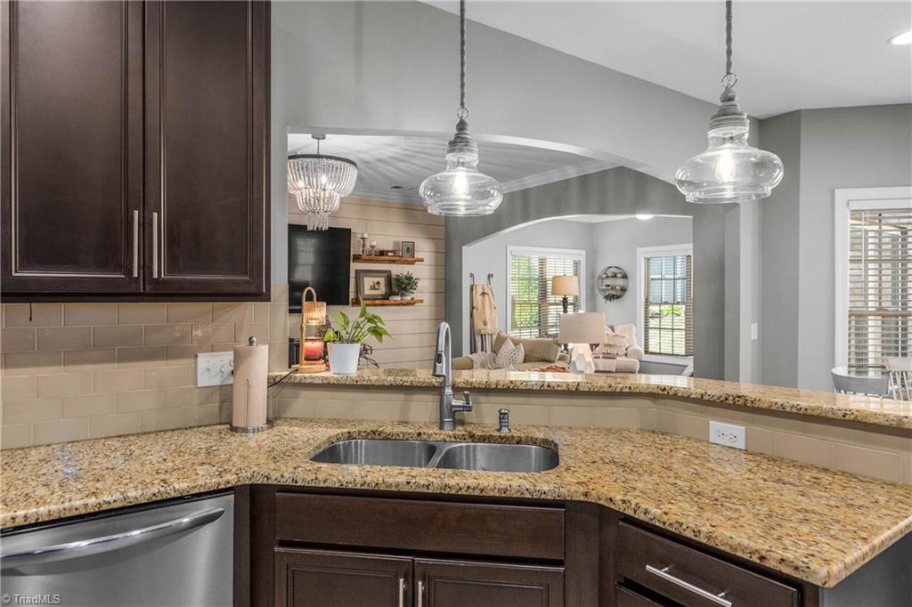 135 Bay Tree Lane Thomasville, NC 27360 - Photo 20 of 45