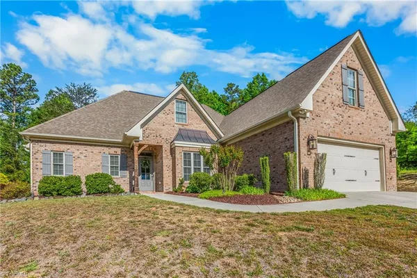 $487,500 | 135 Bay Tree Lane, Thomasville, NC 27360