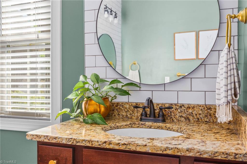 135 Bay Tree Lane Thomasville, NC 27360 - Photo 33 of 45
