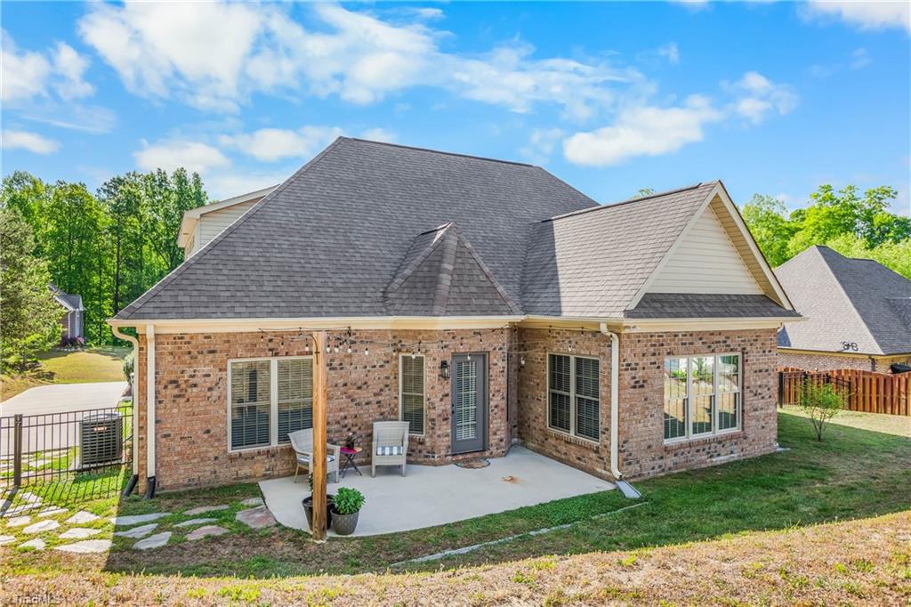 135 Bay Tree Lane Thomasville, NC 27360 - Photo 38 of 45