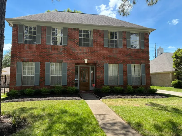 $2,550 | 4635 Meadow Green Drive, Sugar Land, TX 77479